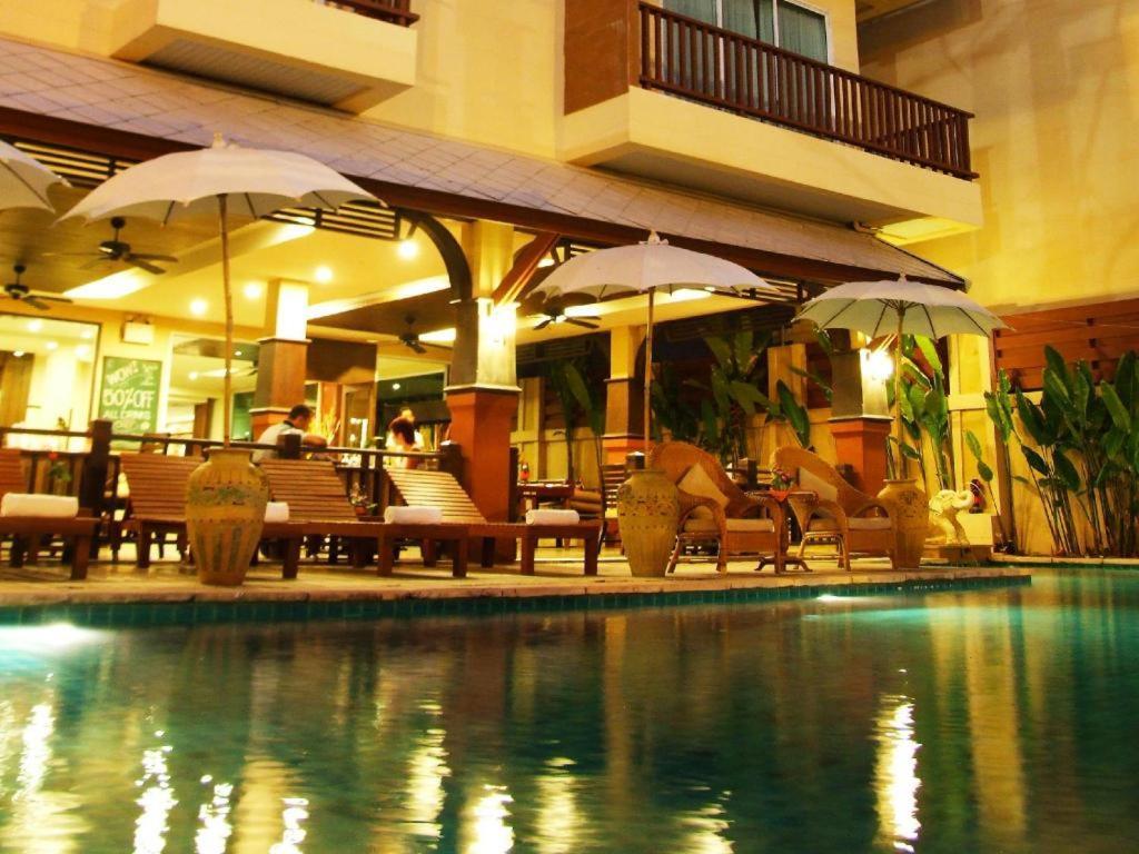 Sarita Chalet & Spa Hotel - Sha Extra Plus Jomtien Beach Eksteriør billede