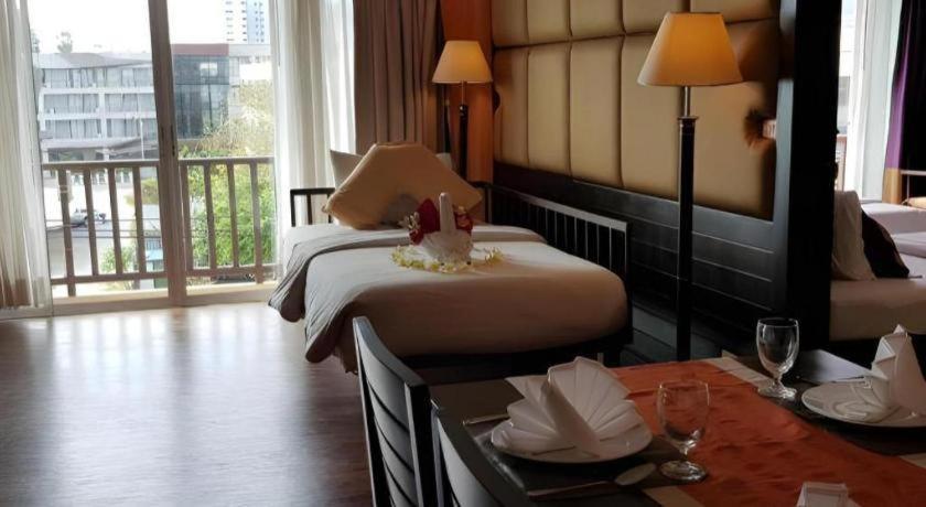 Sarita Chalet & Spa Hotel - Sha Extra Plus Jomtien Beach Eksteriør billede