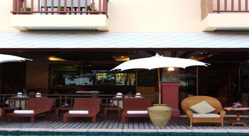 Sarita Chalet & Spa Hotel - Sha Extra Plus Jomtien Beach Eksteriør billede