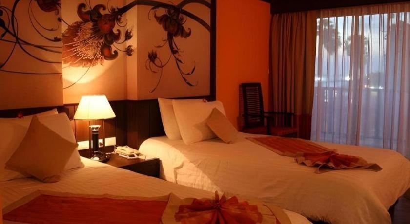 Sarita Chalet & Spa Hotel - Sha Extra Plus Jomtien Beach Eksteriør billede
